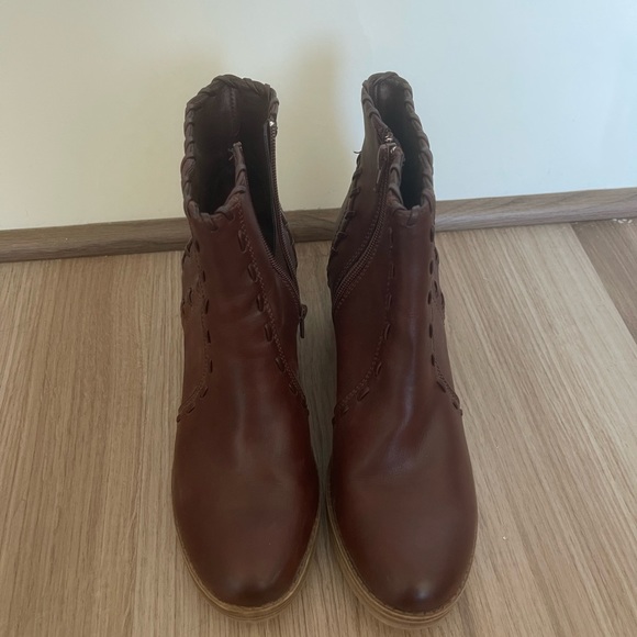 Maurices brown boots size 8 - Picture 2 of 5